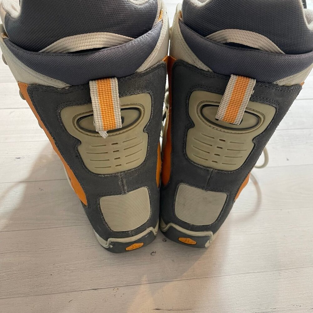 Burton mens freestyle snowboard boots size 7 - Picture 5 of 8